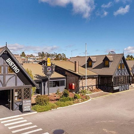 Olde Tudor Hotel 朗塞斯顿 外观 照片