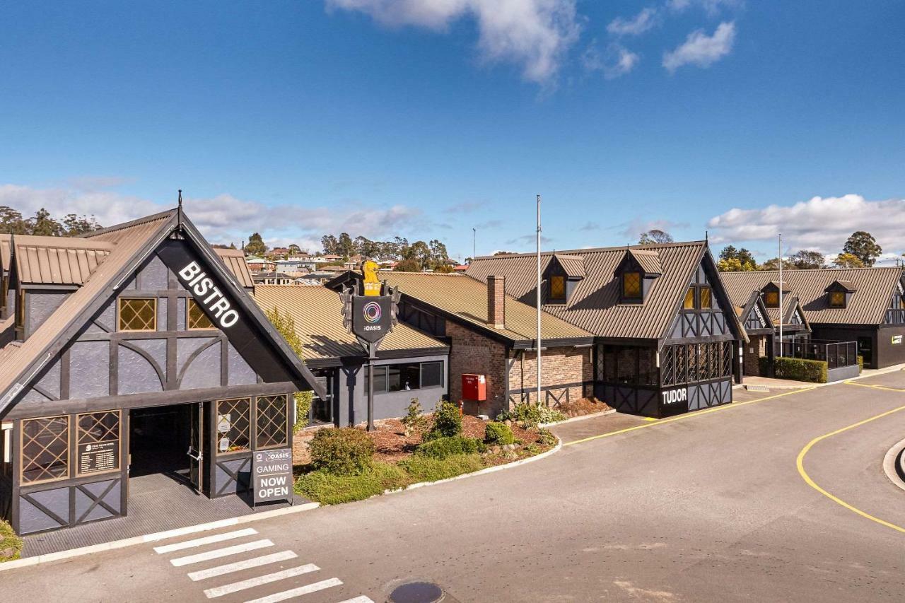 Olde Tudor Hotel 朗塞斯顿 外观 照片